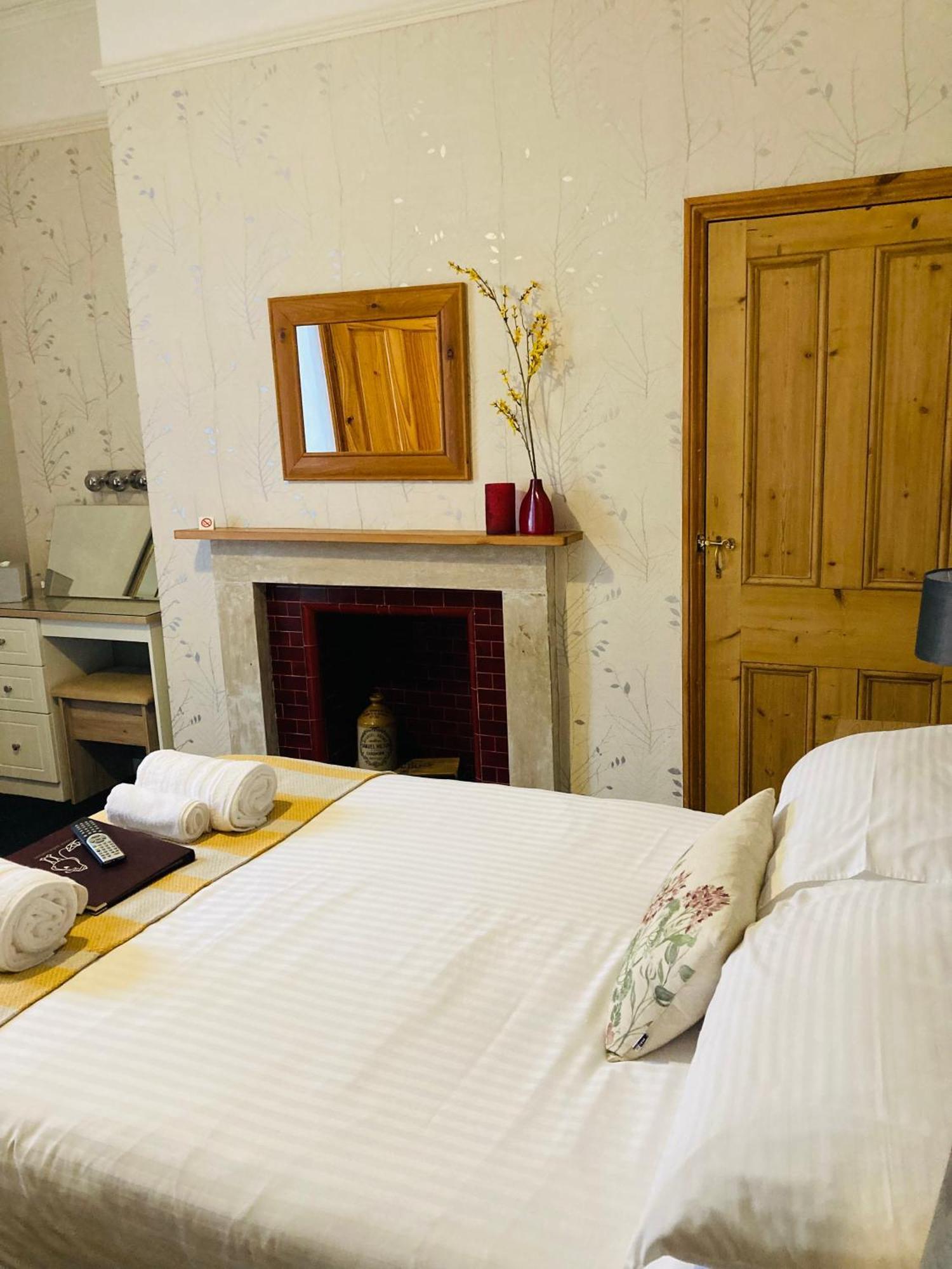 The Pathway Guesthouse Whitby Bagian luar foto